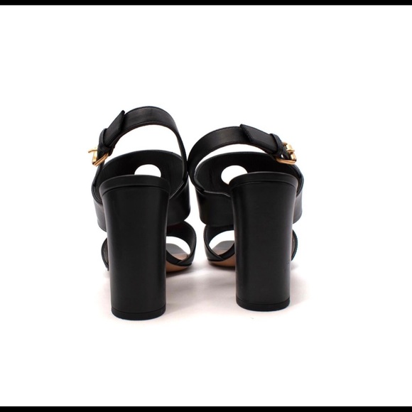 ‼️NEW‼️WOW VALENTINO GARAVANI EYELET EMBELLISHED SANDALS‼️‼️‼️🤩🤩 - Picture 13 of 16